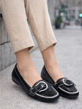 Geox Quiet Luxury Black Patent Leather Loafers with Silver Buckle Comfort Fit 40